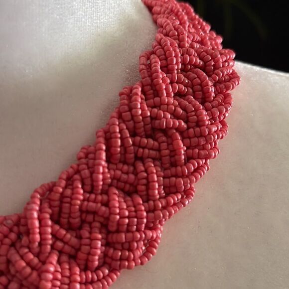 Vintage Pink 14” Braided Seed Bead Necklace with 2” extender. - Picture 3 of 4